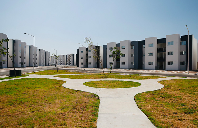 Tras años de abandono, reactiva Tlajo viviendas