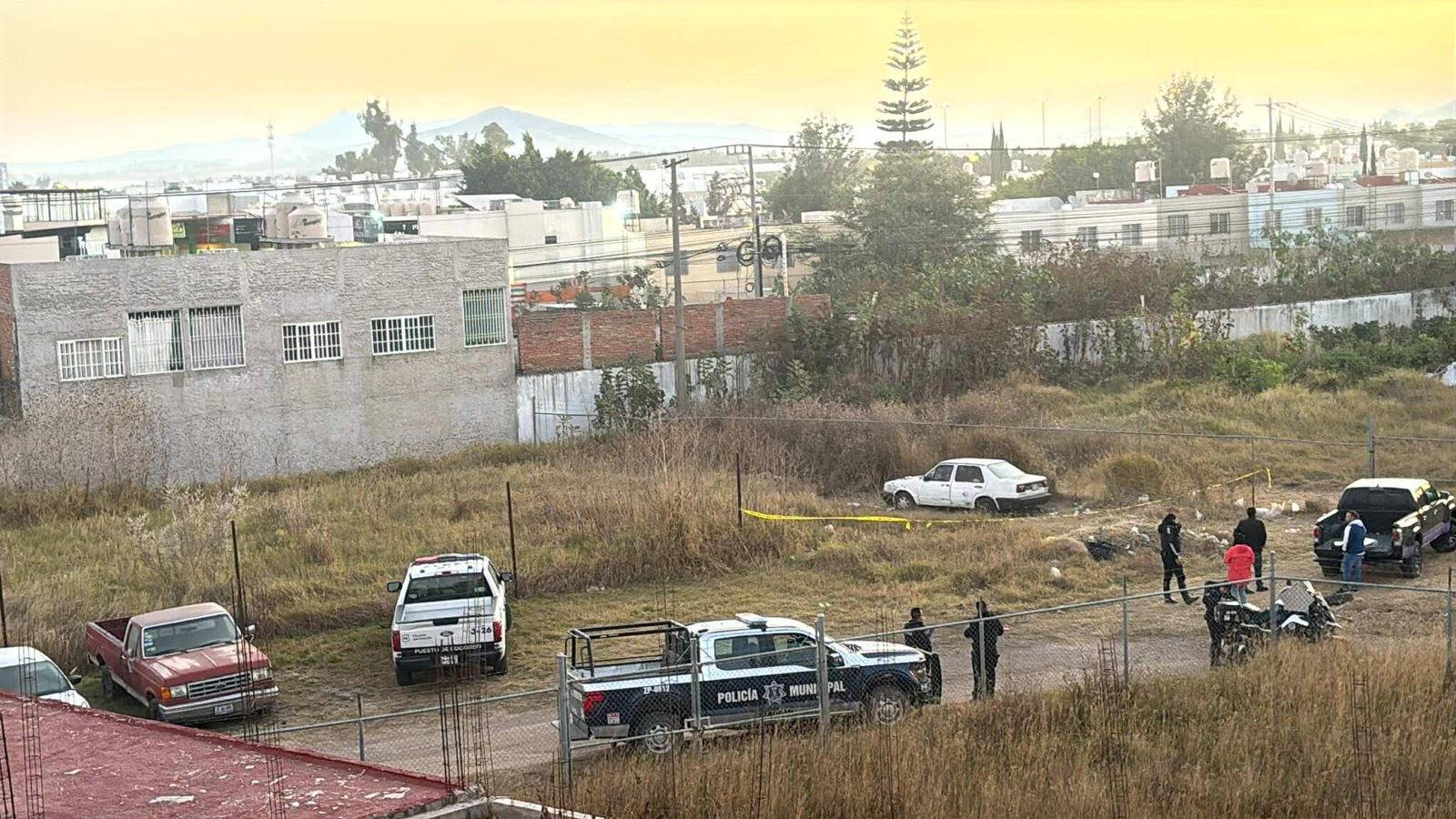 Localizado sin vida en lote baldío
