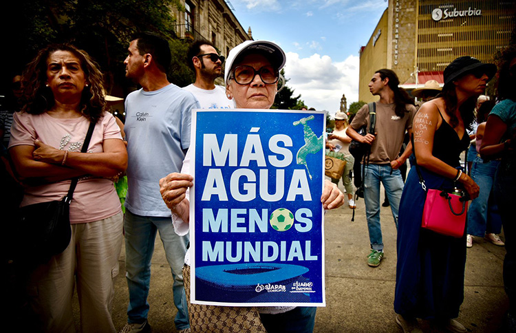 Protestan por la calidad del agua en ZMG 