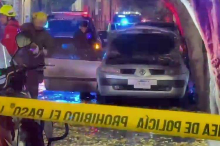 Incendian vehículo abandonado en el centro de Guadalajara