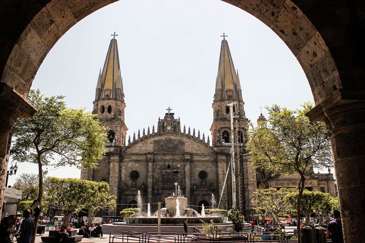 Presenta Guadalajara programa religioso y cultural de Semana Santa 2026