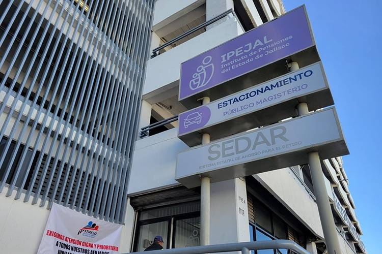 Vinculan a proceso a ex servidor público del IPEJAL por caso Abengoa