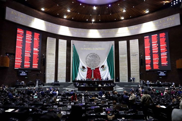 Diputados aprueban tope a pensiones