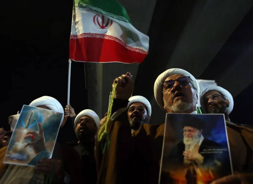 Conflicto en Medio Oriente impactará en las tasas de interés de México: Ignacio Román