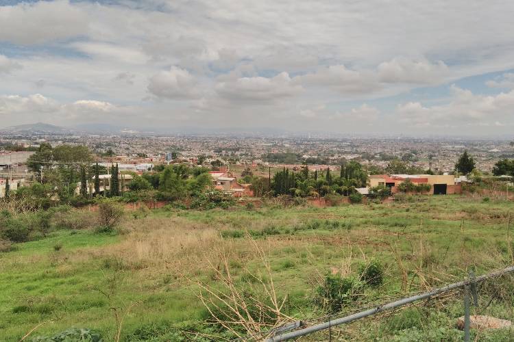 Denuncian nueva invasión en el Cerro de la Reina; acusan obras pese a suspensión judicial