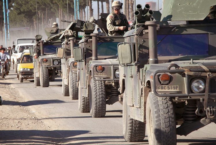 Estados Unidos tiene más de 50 mil efectivos en Medio Oriente, según el NYT