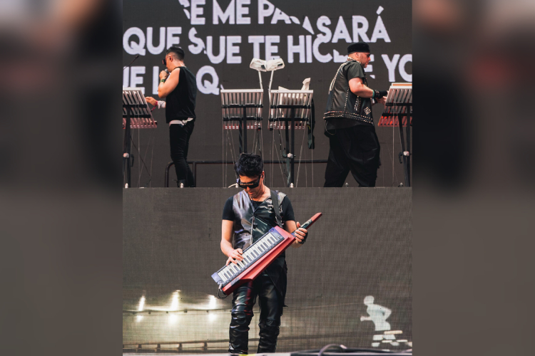 Viaje a los 90: Moenia conquista el Tecate Original