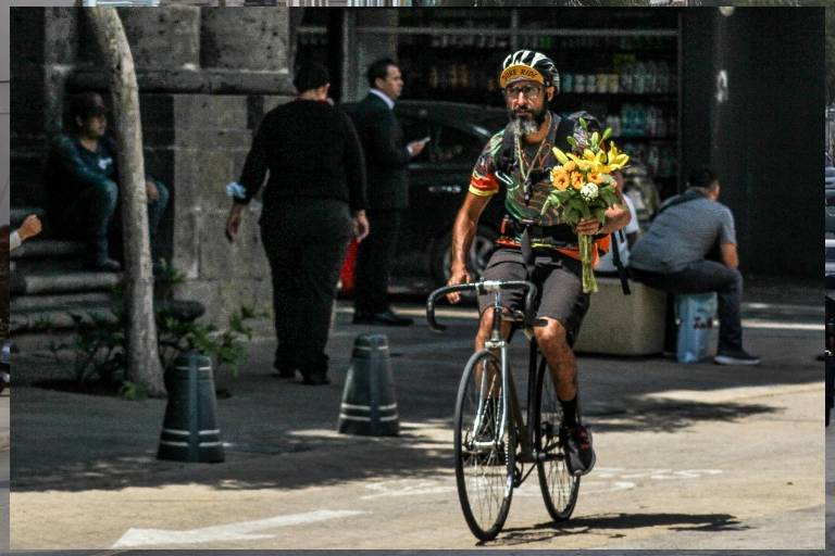 Ciclistas exigen retomar agenda de movilidad segura en Guadalajara