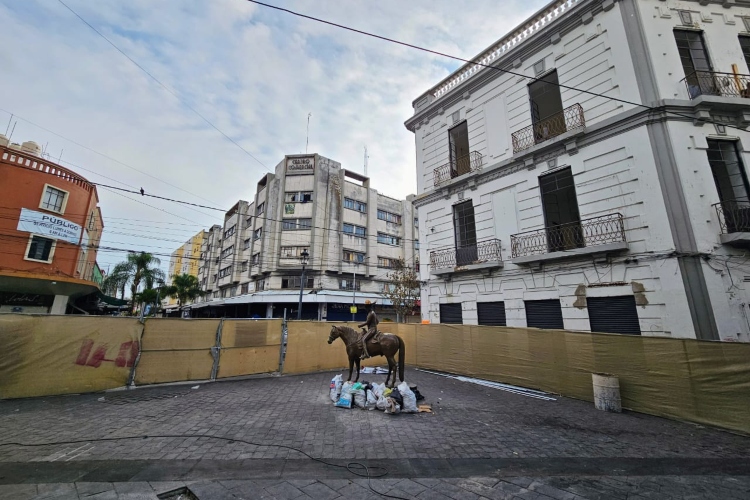 Arrancan mantenimiento en Plaza de los Mariachis