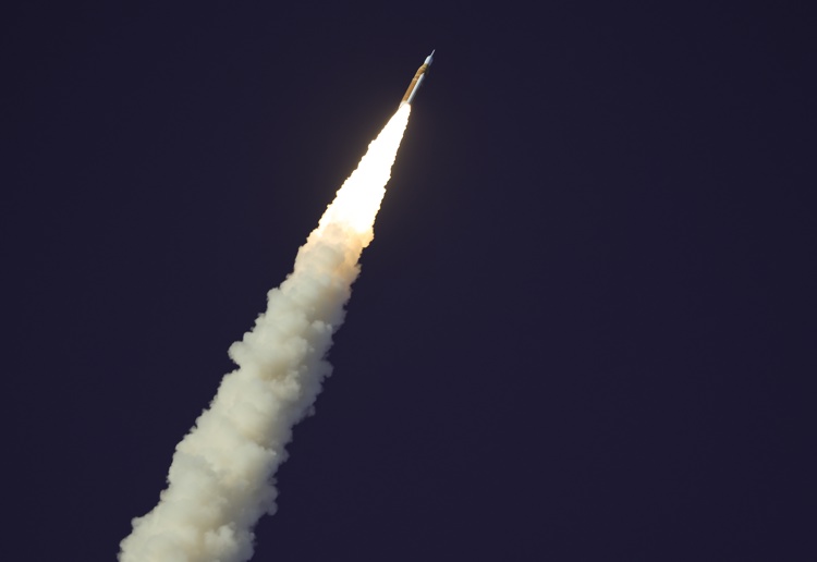 Artemis II supera el récord del Apolo 13 