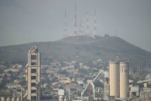 Metrópoli inicia semana con calidad del aire regular 