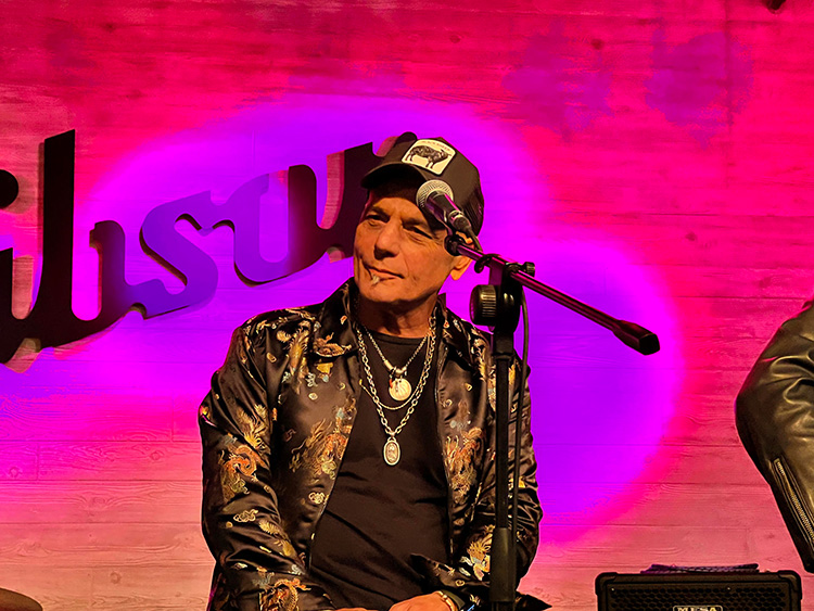 ‘Ecos’ aterriza en México con el avatar digital de Cerati