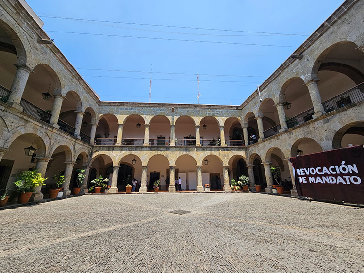 Congreso regresa a la actividad con lo mínimo