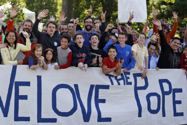 Críticas de Trump al Papa indignan a la comunidad católica americana