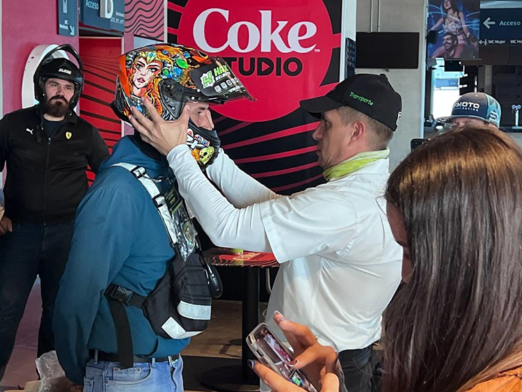 Lanzan programa piloto para capacitar a repartidores