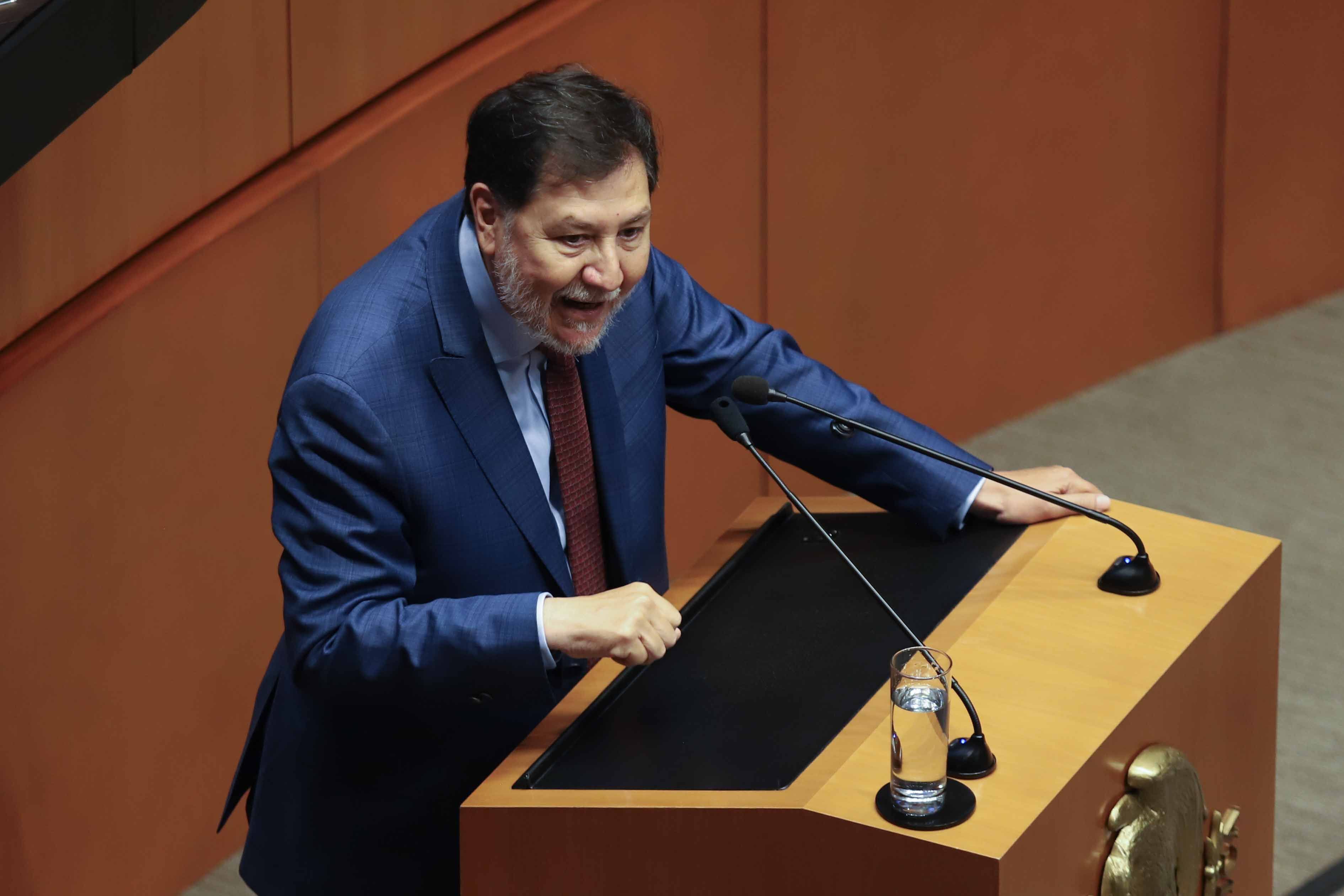 Noroña rechaza “sueldazo” de su hijo en CFE y acusa campaña mediática