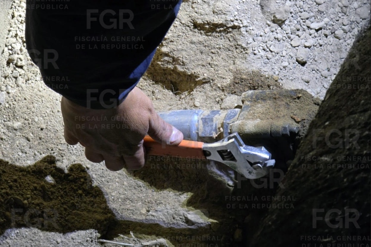 Aseguran 13 mil litros de hidrocarburo y dos tomas en Tlajomulco