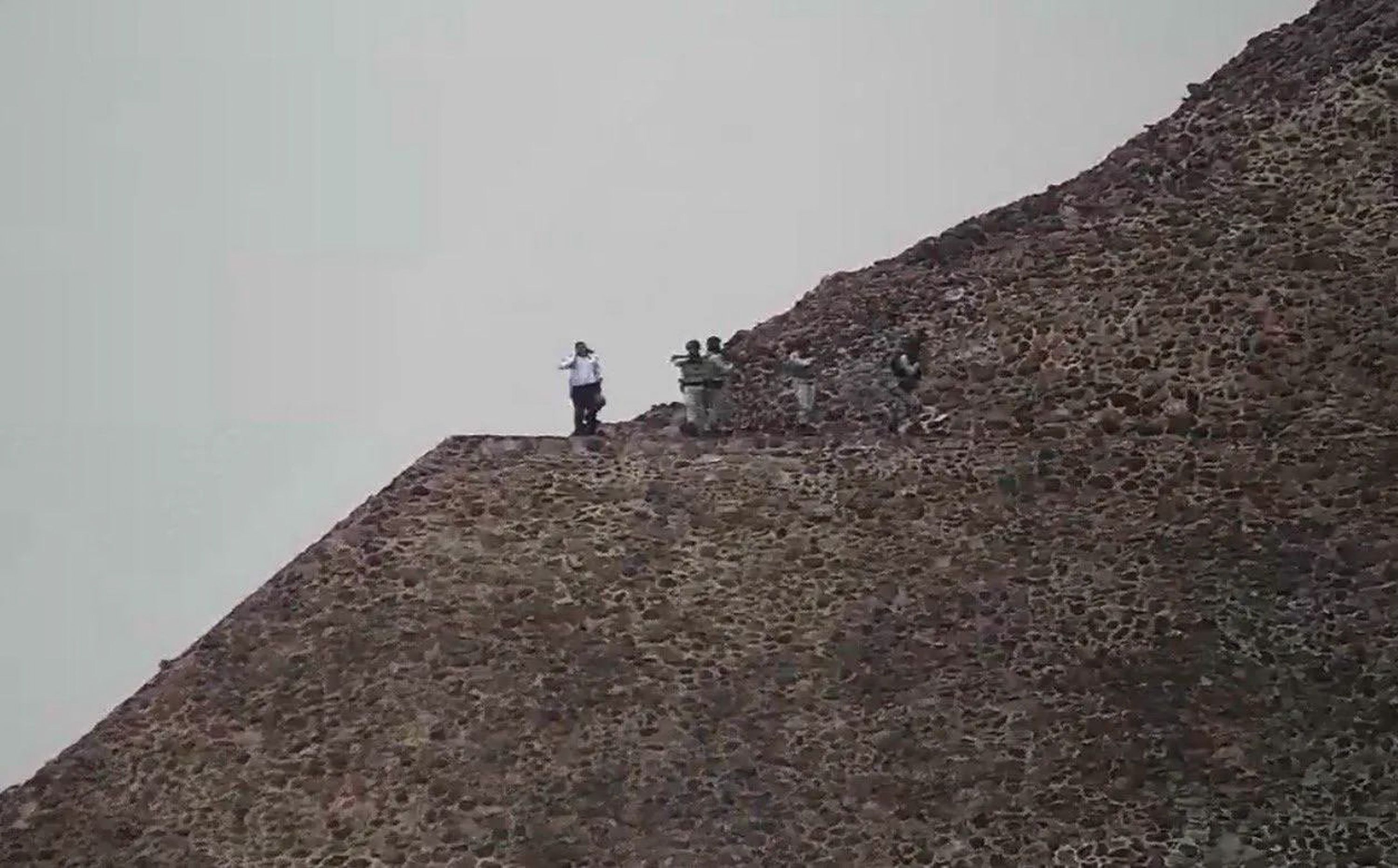 Ataque armado en Teotihuacán deja una turista muerta y seis heridos