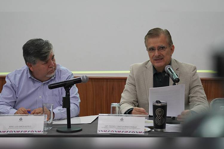 Legisladores justifican incremento en personal