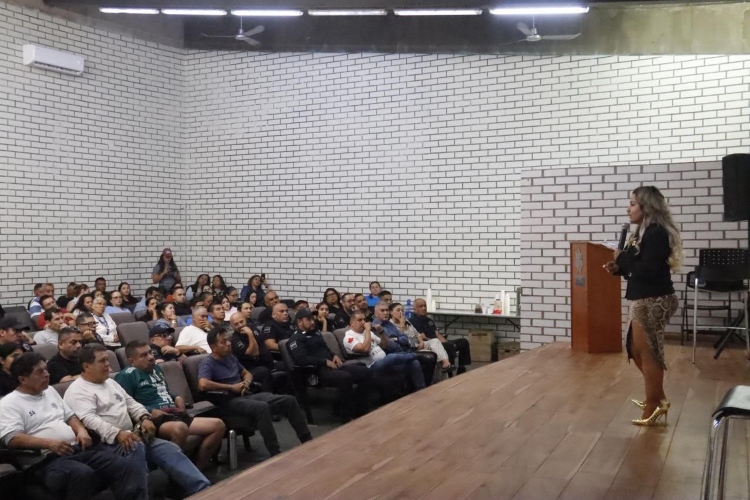 Capacitan a policías tapatíos en prevención de tortura y uso de fuerza