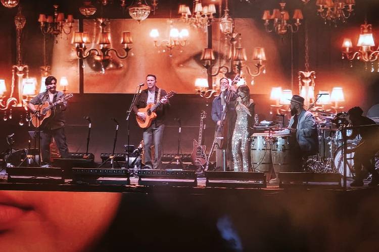 Kany García le toca el alma a Guadalajara