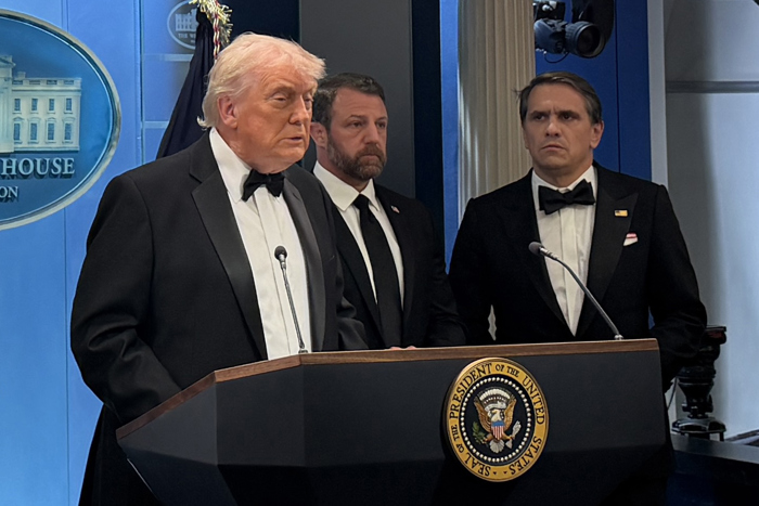 Trump atribuye “odio anticristiano” a atacante en cena de corresponsales