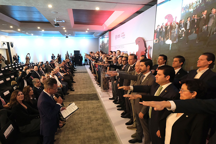 Toma protesta nuevo consejo de la Canaco Guadalajara 