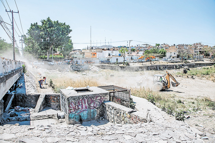 Guadalajara destina 32 mdp a limpieza de vasos reguladores 