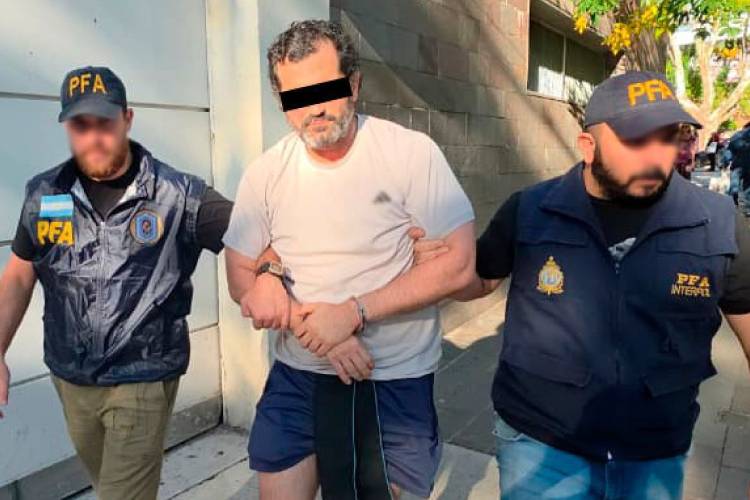 Sheinbaum espera que caso de exalmirante detenido en Argentina no se politice