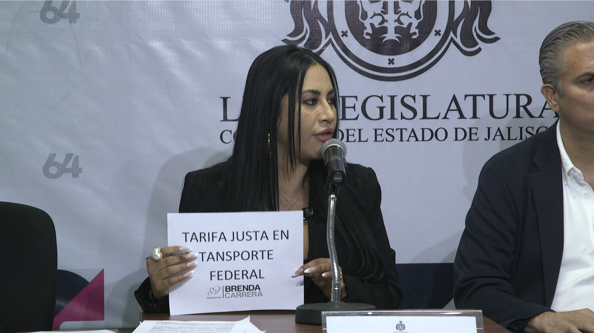 Pide diputada homologar tarifas del transporte federal en Jalisco