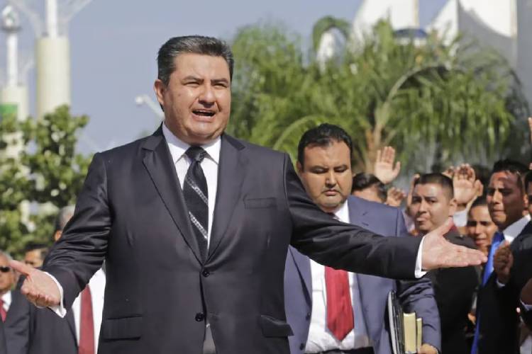 México reabre caso contra Nassón Joaquín; juez revoca ‘carpetazo’ de la FGR