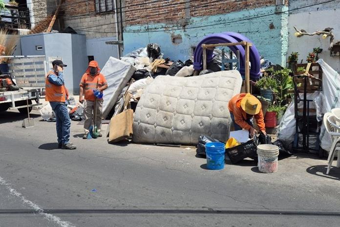 Detienen a seis por acumulación de basura en Guadalajara 