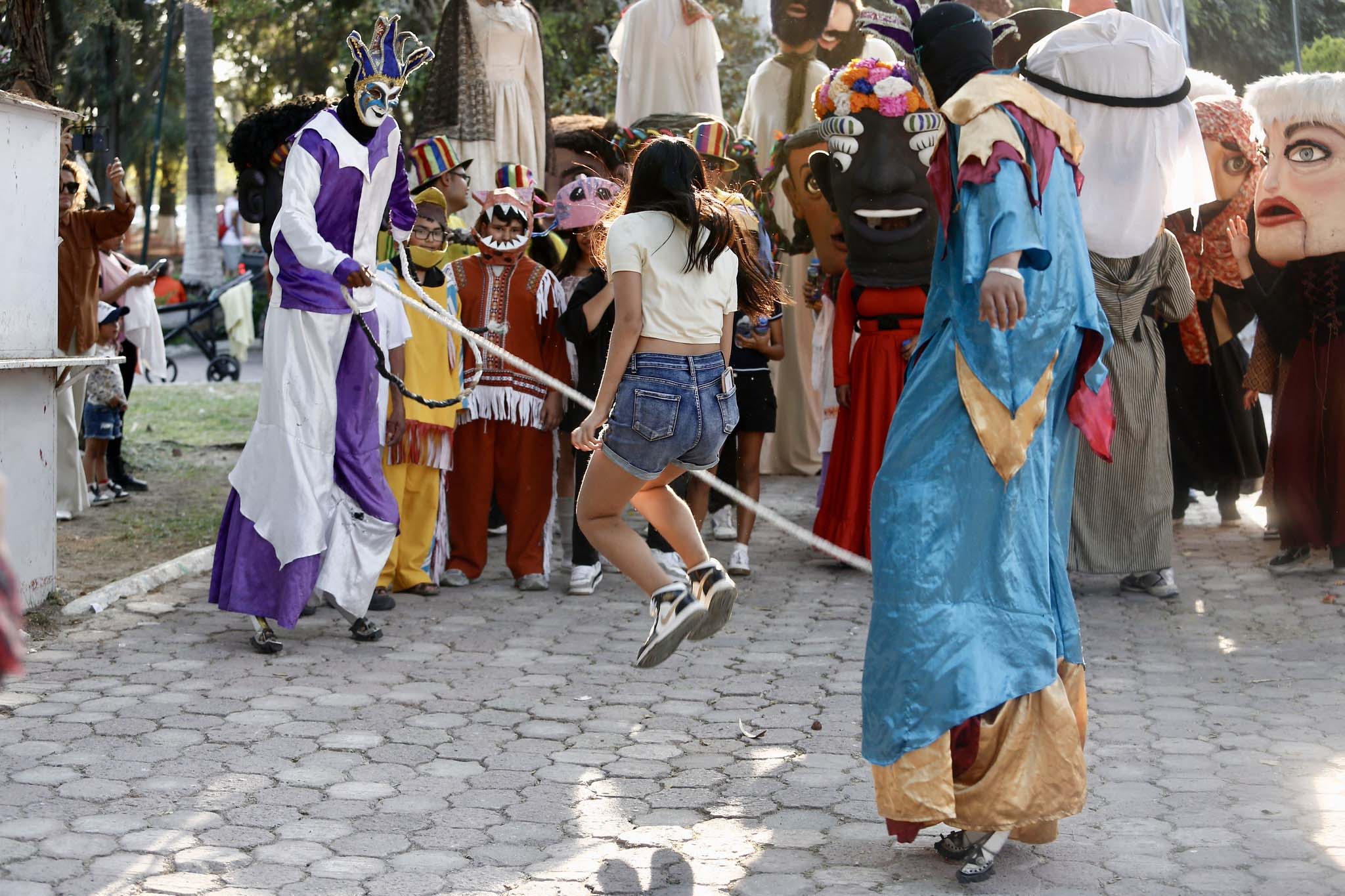 Festejan la niñez en festival de la Ribera