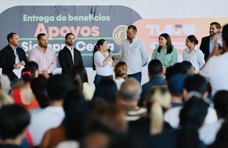 Para fortalecer a familias Tlajomulco entregó apoyos a micronegocios 