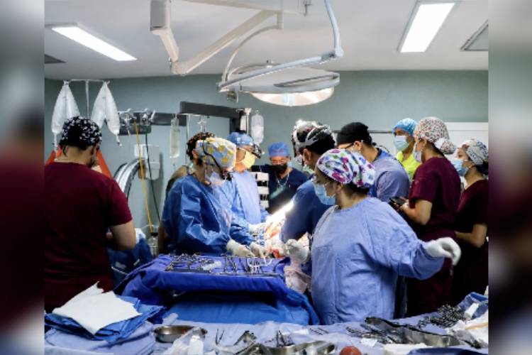 Realiza IMSS primer trasplante alogénico en Occidente