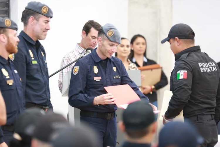 Policía Nacional española concluye capacitación a policías de Jalisco