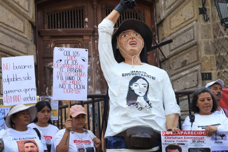 Colectivos marchan en el Día de las Madres para visibilizar crisis de desapariciones
