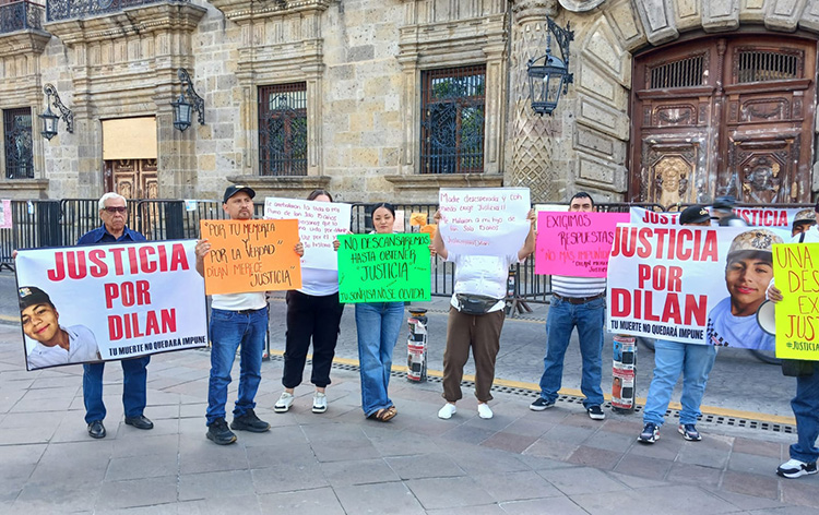 Familiares piden justicia a un año del crimen de Dilan