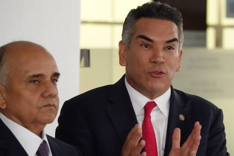 PRI exige renuncia de Mario Delgado por propuesta de reducir ciclo escolar