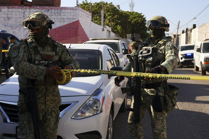 Secuestradores matan a víctima durante un operativo policial en Sinaloa, México
