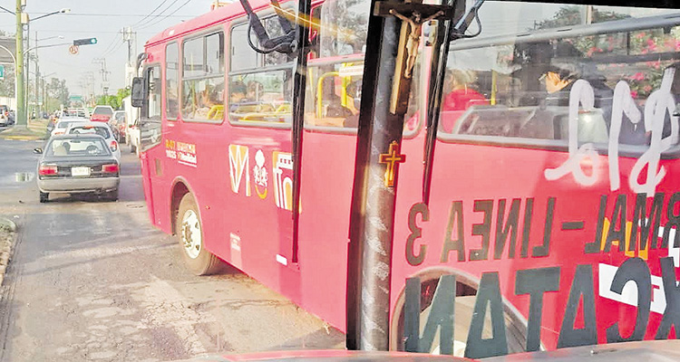 Denuncian usuarios desorden en ruta a Ixcatán