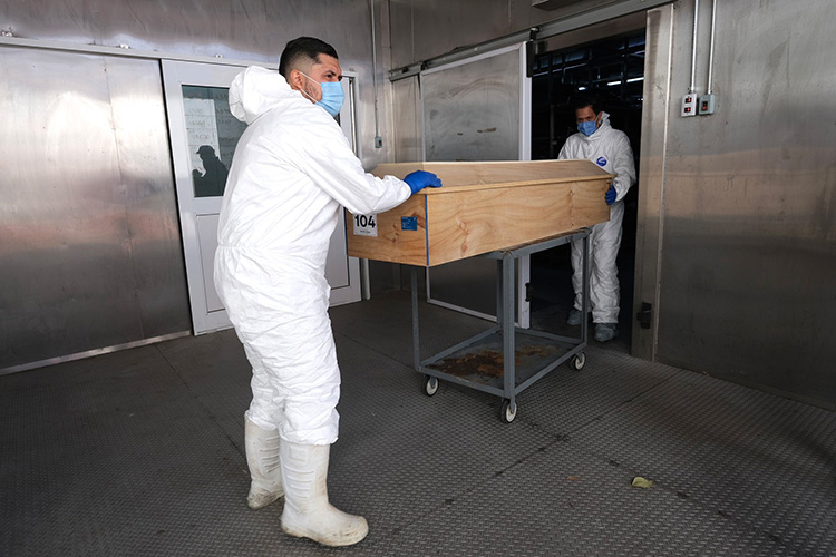 Inhumarán 10 cuerpos más de personas fallecidas sin reclamar