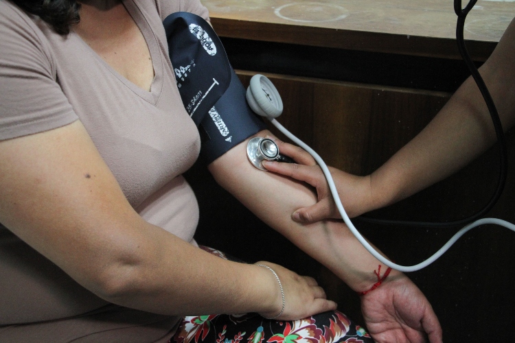Padecen hipertensión uno de cada tres adultos en Jalisco