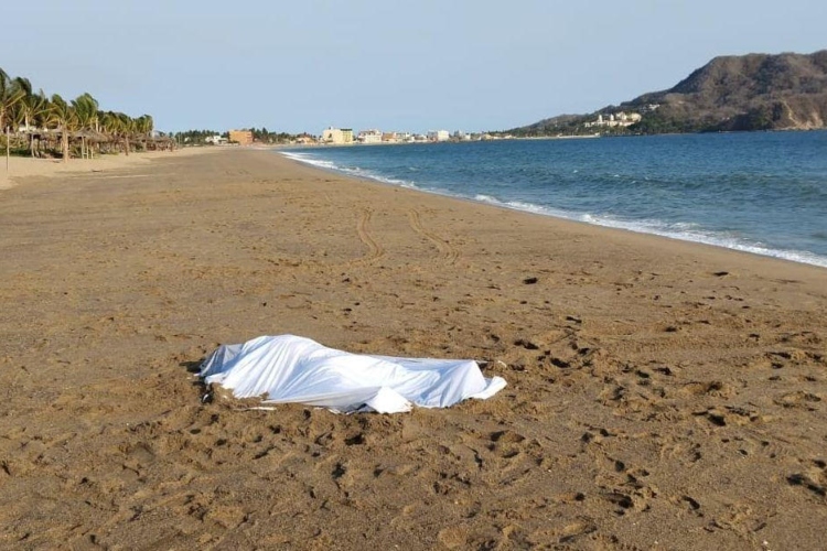 Localizan cadáveres en el mar de Cihuatlán y el Lago de Chapala