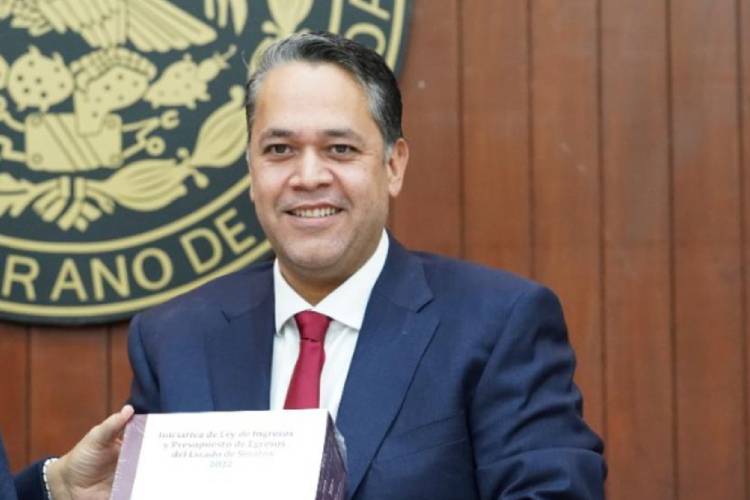 Se entrega en Estados Unidos Enrique Díaz Vega, exsecretario de Finanzas de Sinaloa