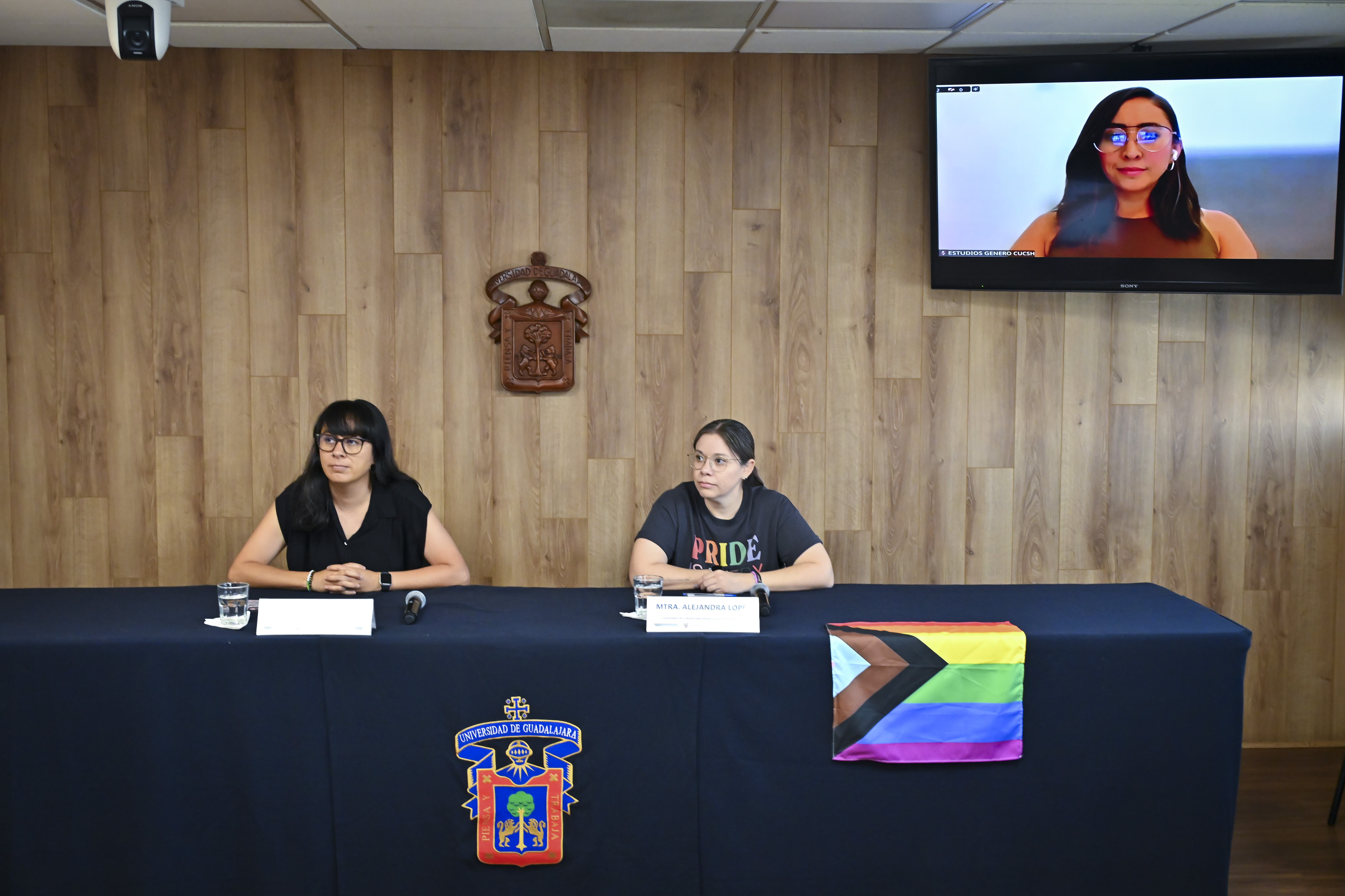 Presenta el Centro de Estudios de Género espacio para trabajos de diversidad