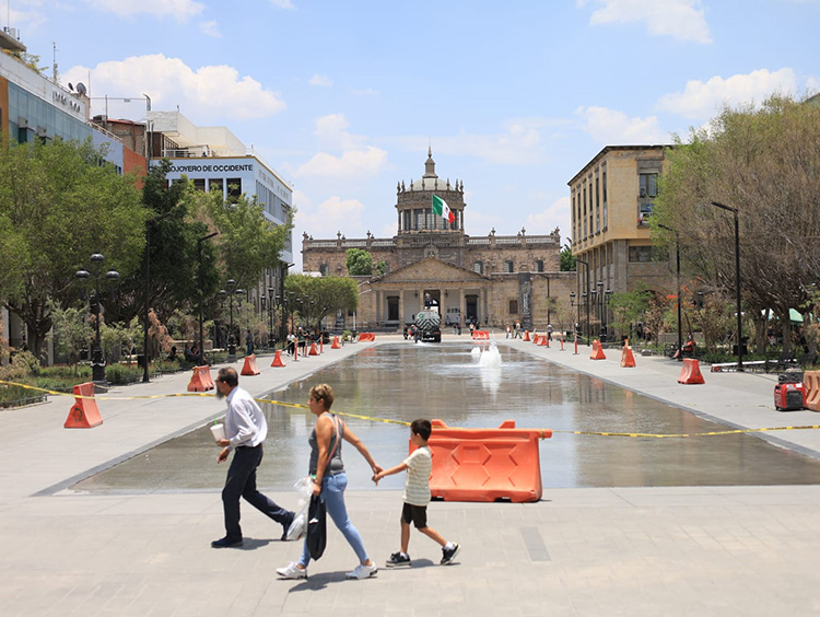 Obra en Plaza Tapatía, sin el aval del cabildo