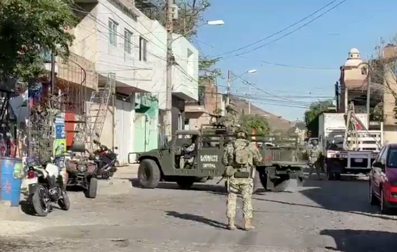 Localizan cuerpo envuelto en plástico en Tlaquepaque