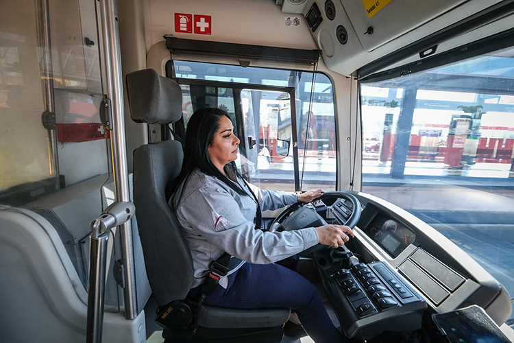 Abren nueva convocatoria para mujeres conductoras