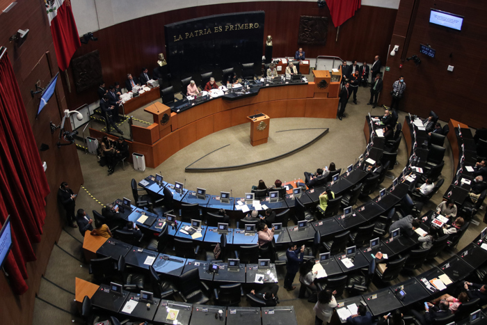 Reformas electorales buscan proteger al régimen